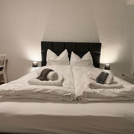 Stadtnahe Wohnung Mit Terrasse Hoechberg ภายนอก รูปภาพ